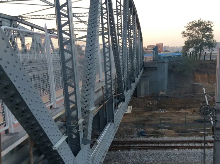 濮阳东站桥梁应力监测--工程质量检测